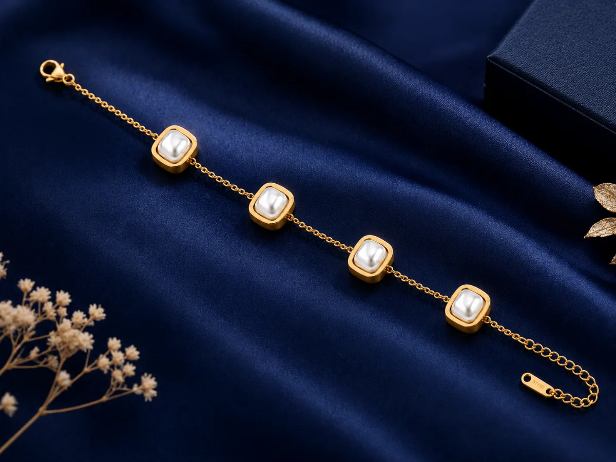 Gold Pearl Square Chain Bracelet - HAFSAY Korean bracelets
