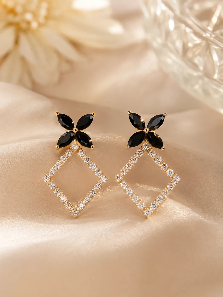 Black Flower Square Drop Earrings - HAFSAY Korean earrings