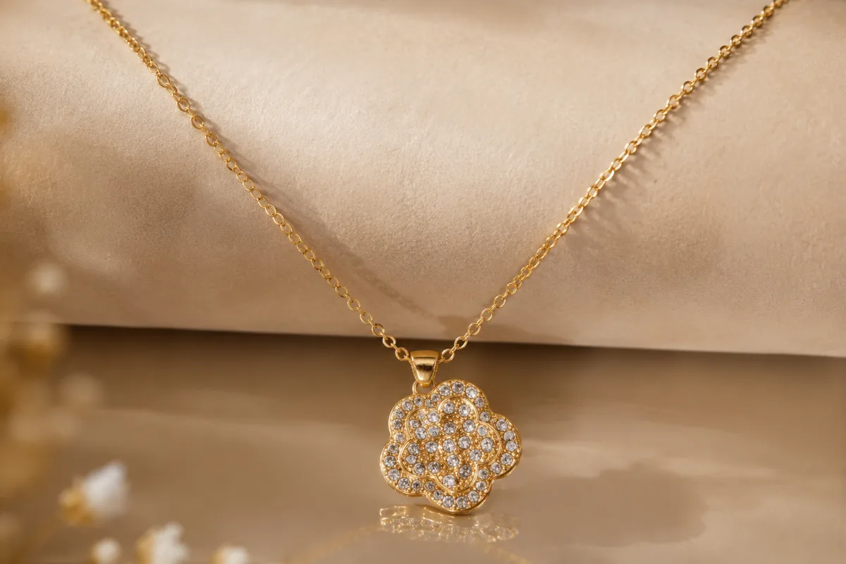 Gold Clover Necklace - HAFSAY Korean necklaces