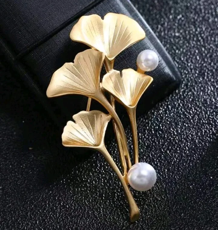 Hijab Pins Guide: Types, Uses and How to Style Them