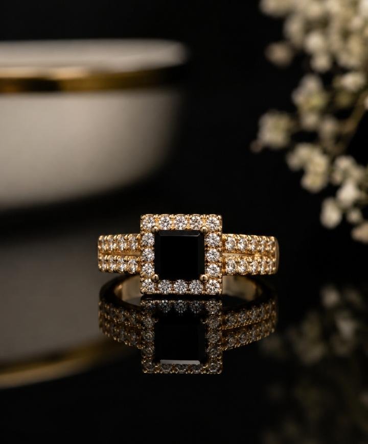 Black Princess Halo Ring - HAFSAY Korean rings
