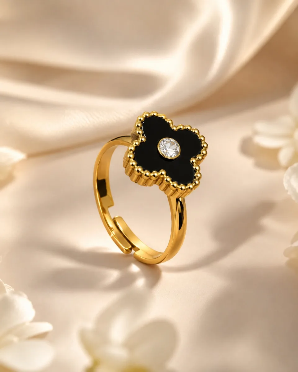 Gold Clover Black Enamel Ring - HAFSAY Korean rings