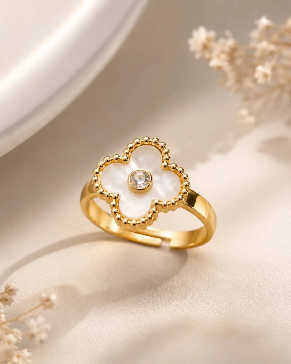 Gold Clover Mother of Pearl Ring - HAFSAY Korean rings